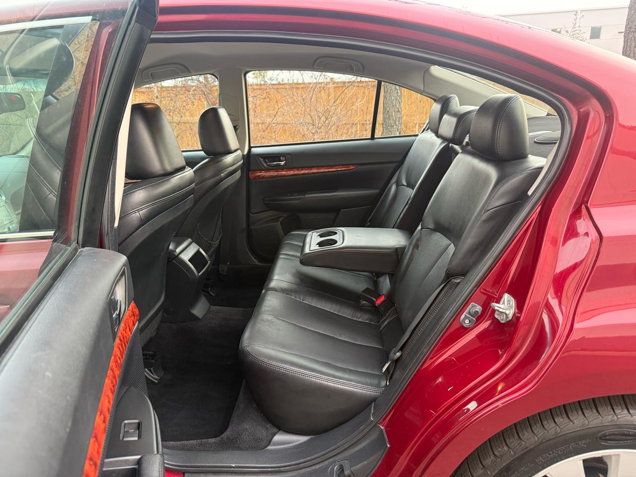 Subaru Legacy 4dr Sdn H6 Auto 3.6R Limited 2010