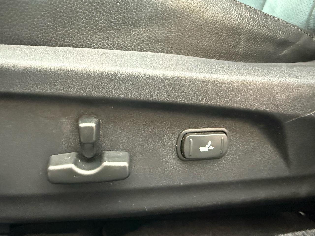 Subaru Legacy 4dr Sdn H6 Auto 3.6R Limited 2010