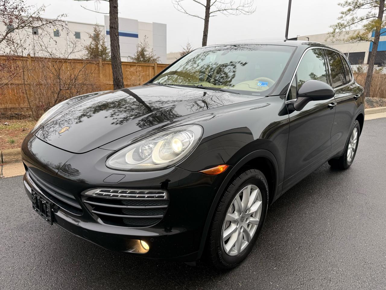 Porsche Cayenne AWD 4dr Manual 2012
