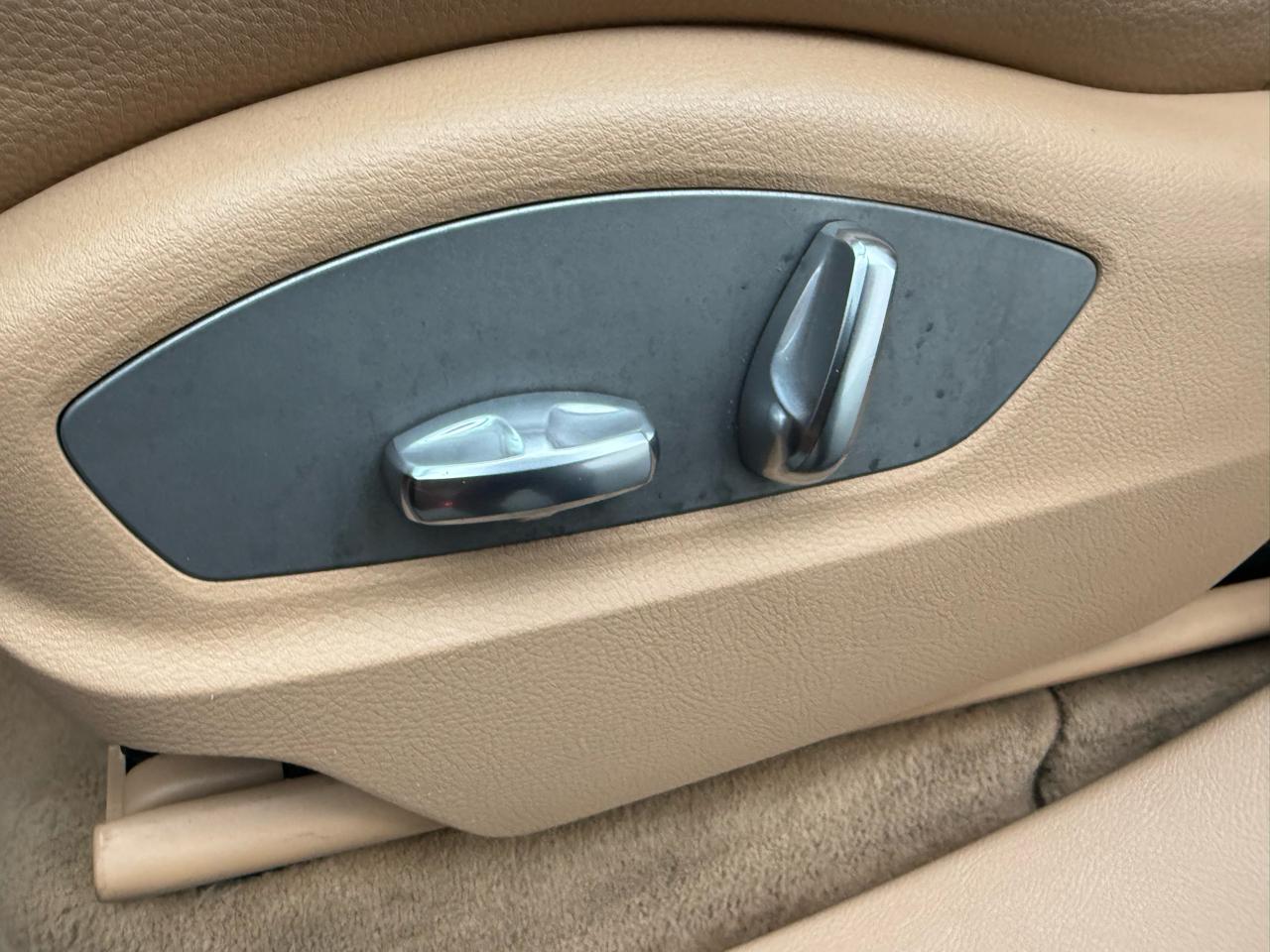 Porsche Cayenne AWD 4dr Manual 2012