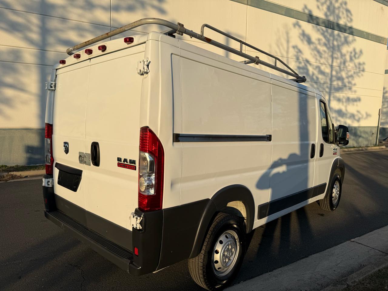 RAM ProMaster Cargo Van 1500 Low Roof 136" WB 2016