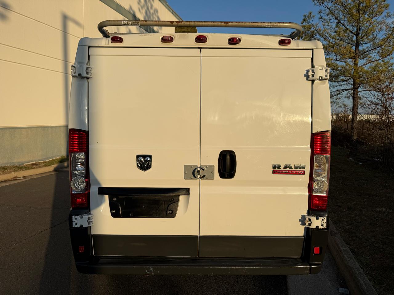 RAM ProMaster Cargo Van 1500 Low Roof 136" WB 2016