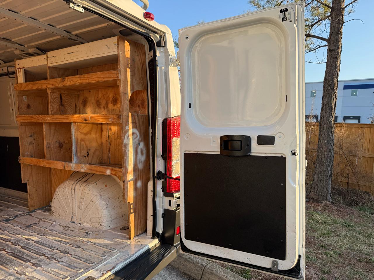 RAM ProMaster Cargo Van 1500 Low Roof 136" WB 2016