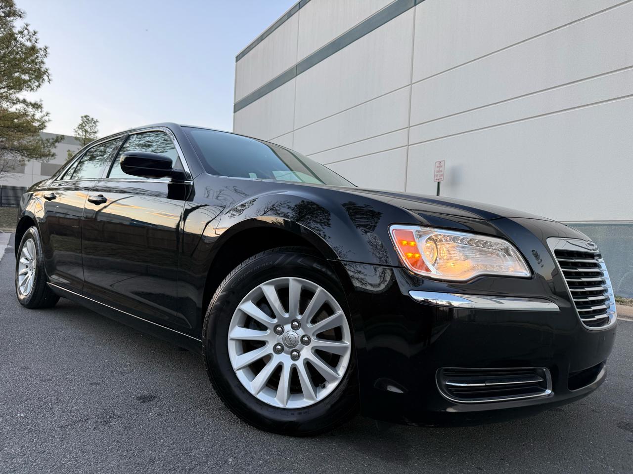 Chrysler 300 4dr Sdn RWD 2014