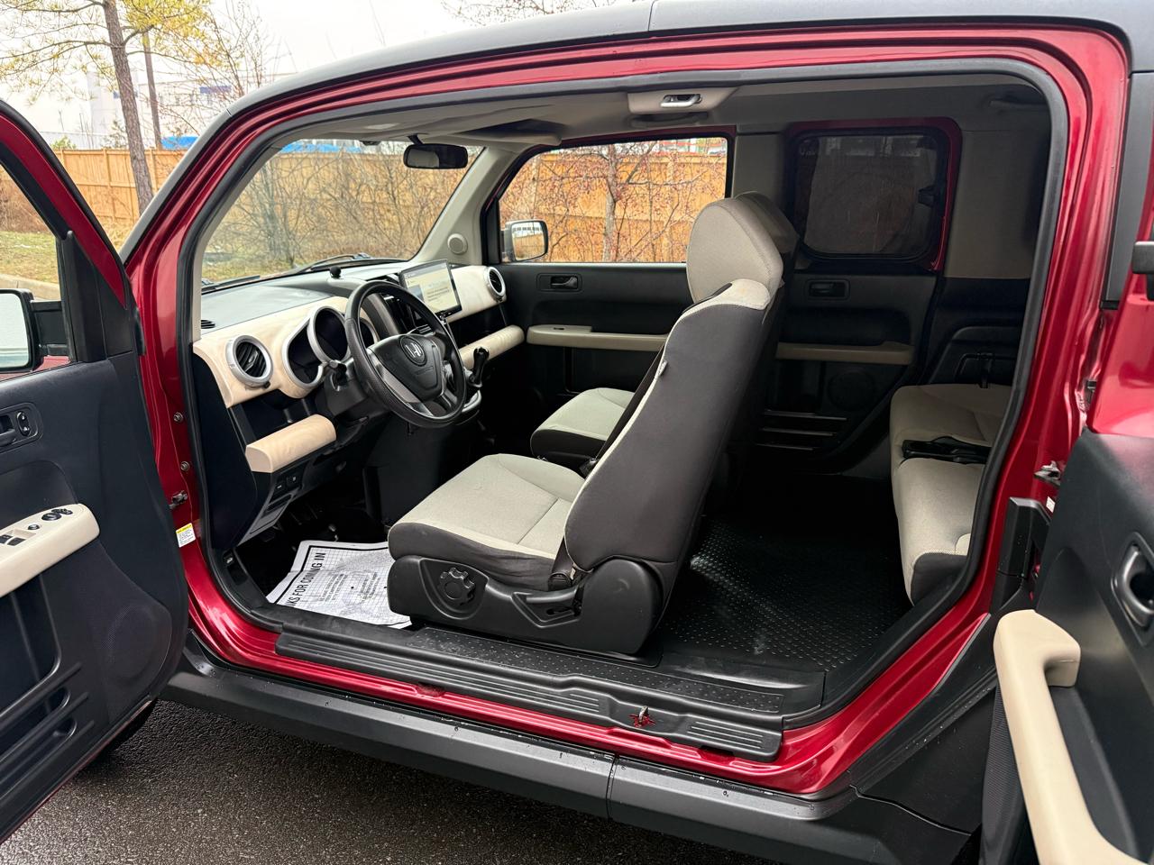 Honda Element 2WD 4dr MT LX 2007