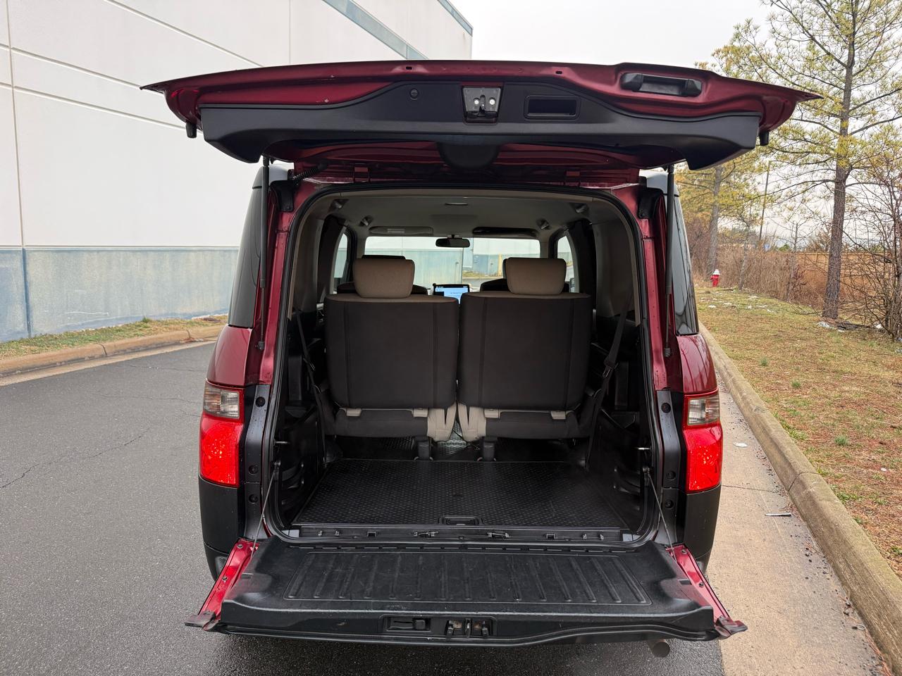 Honda Element 2WD 4dr MT LX 2007