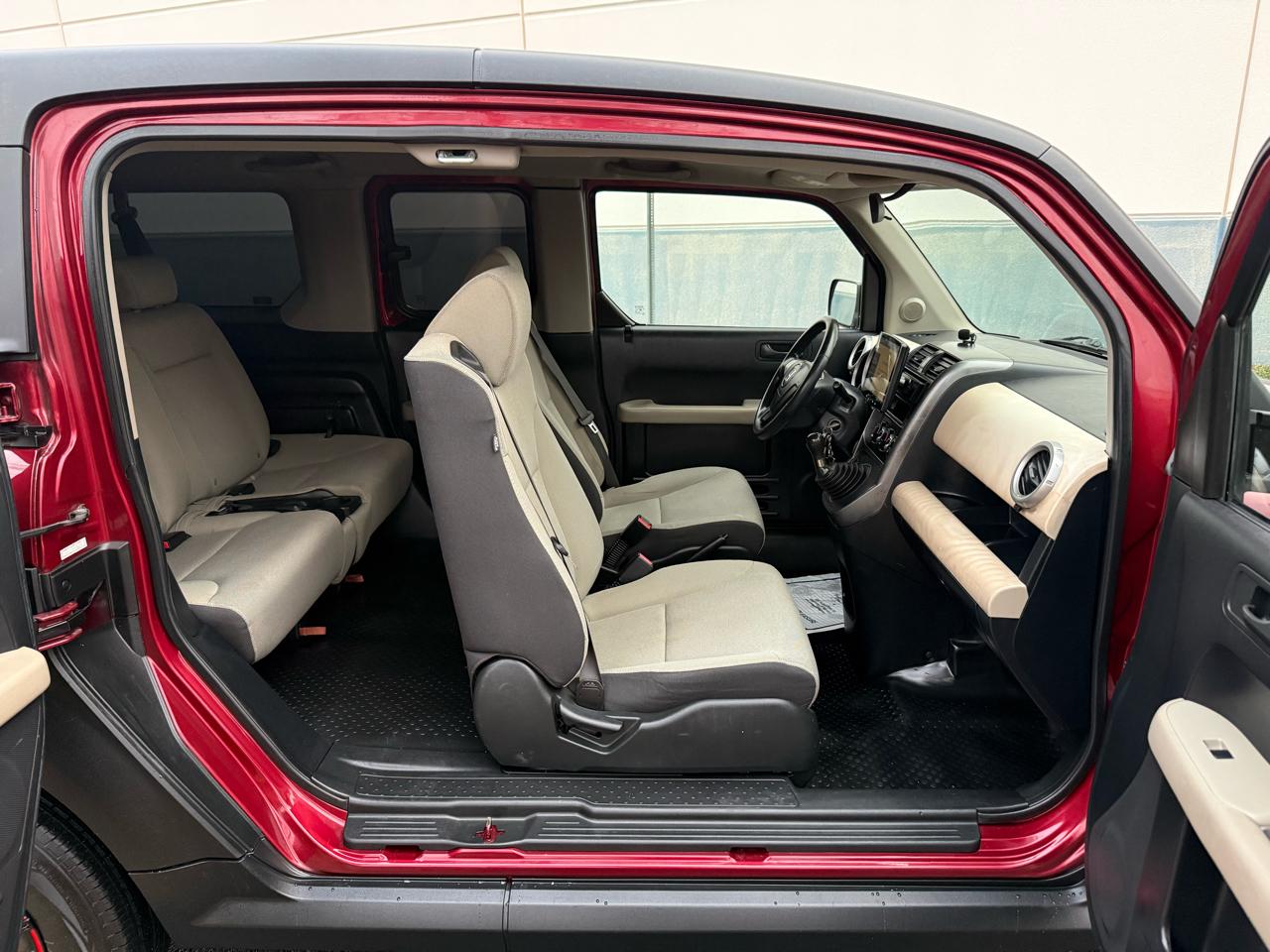 Honda Element 2WD 4dr MT LX 2007