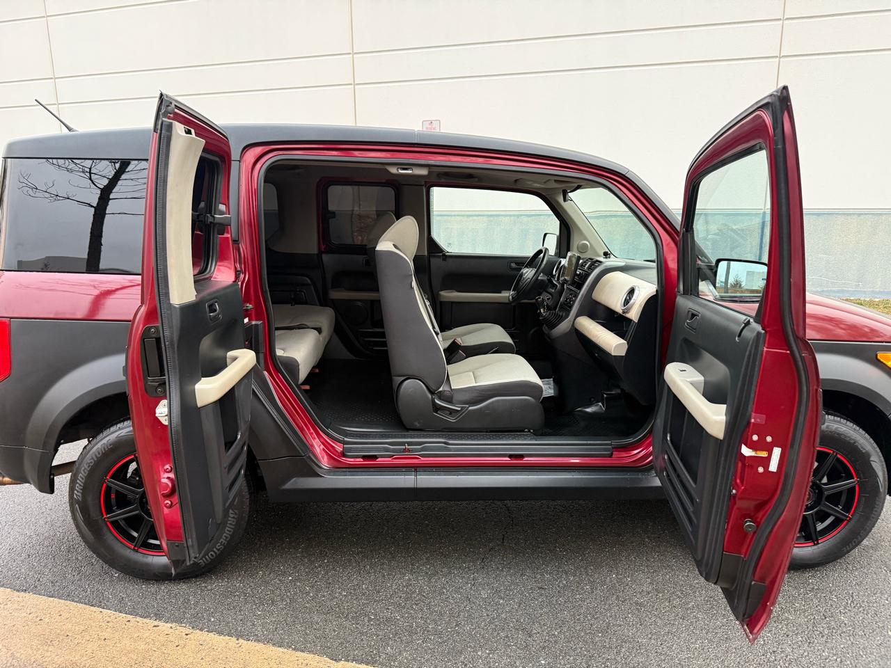 Honda Element 2WD 4dr MT LX 2007