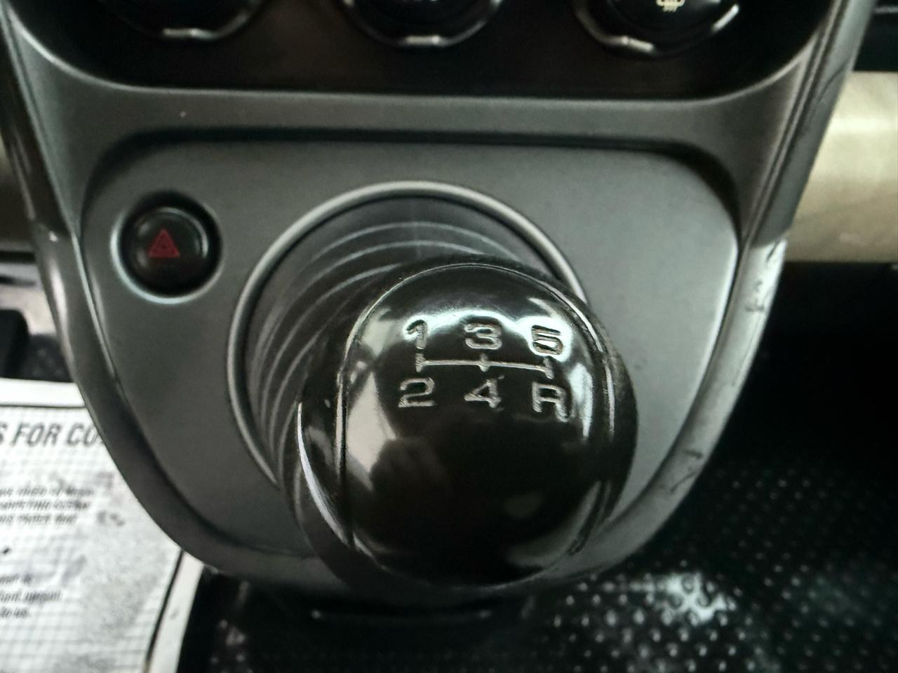 Honda Element 2WD 4dr MT LX 2007