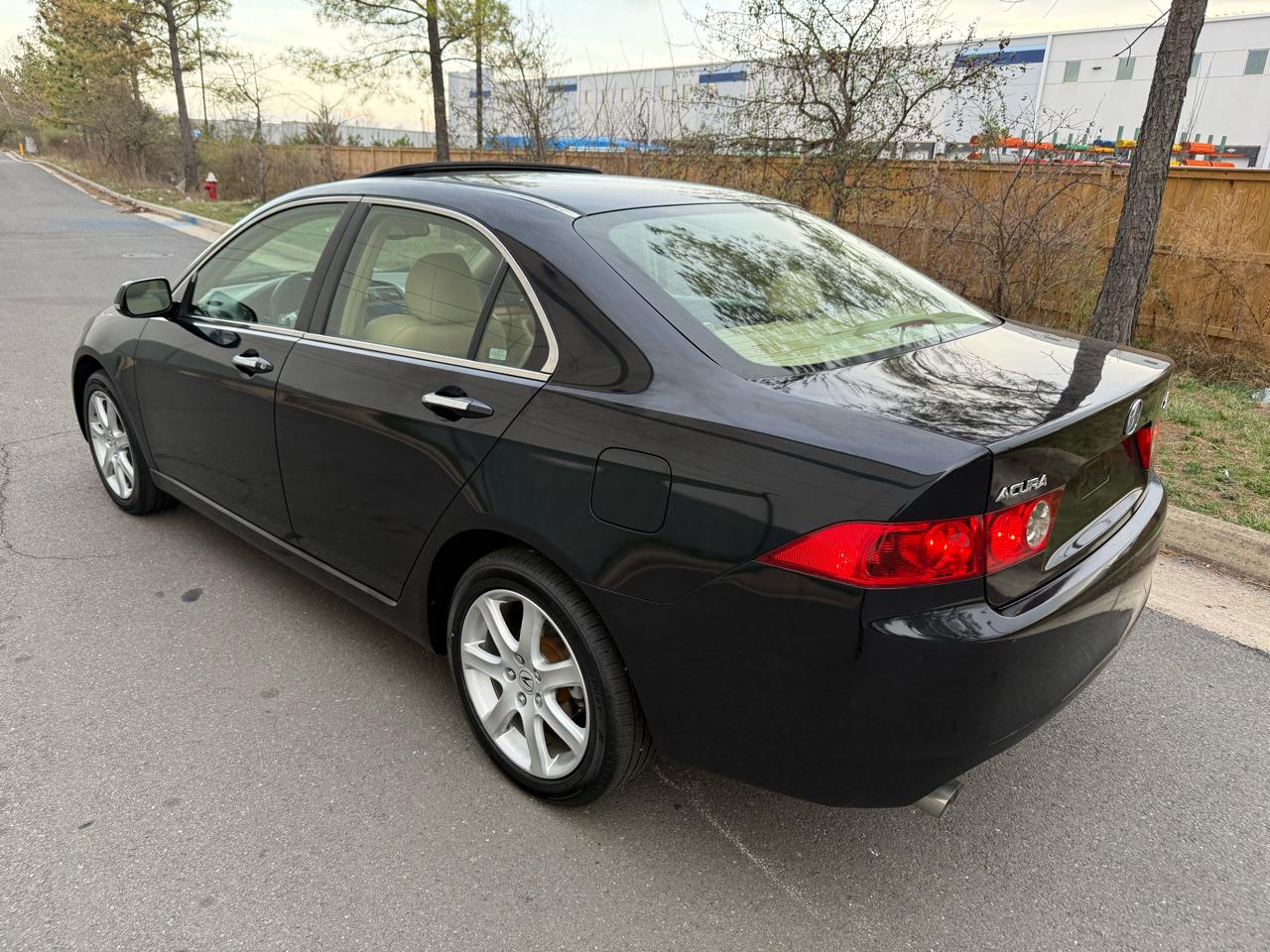 Acura TSX 4dr Sport Sdn Auto 2004