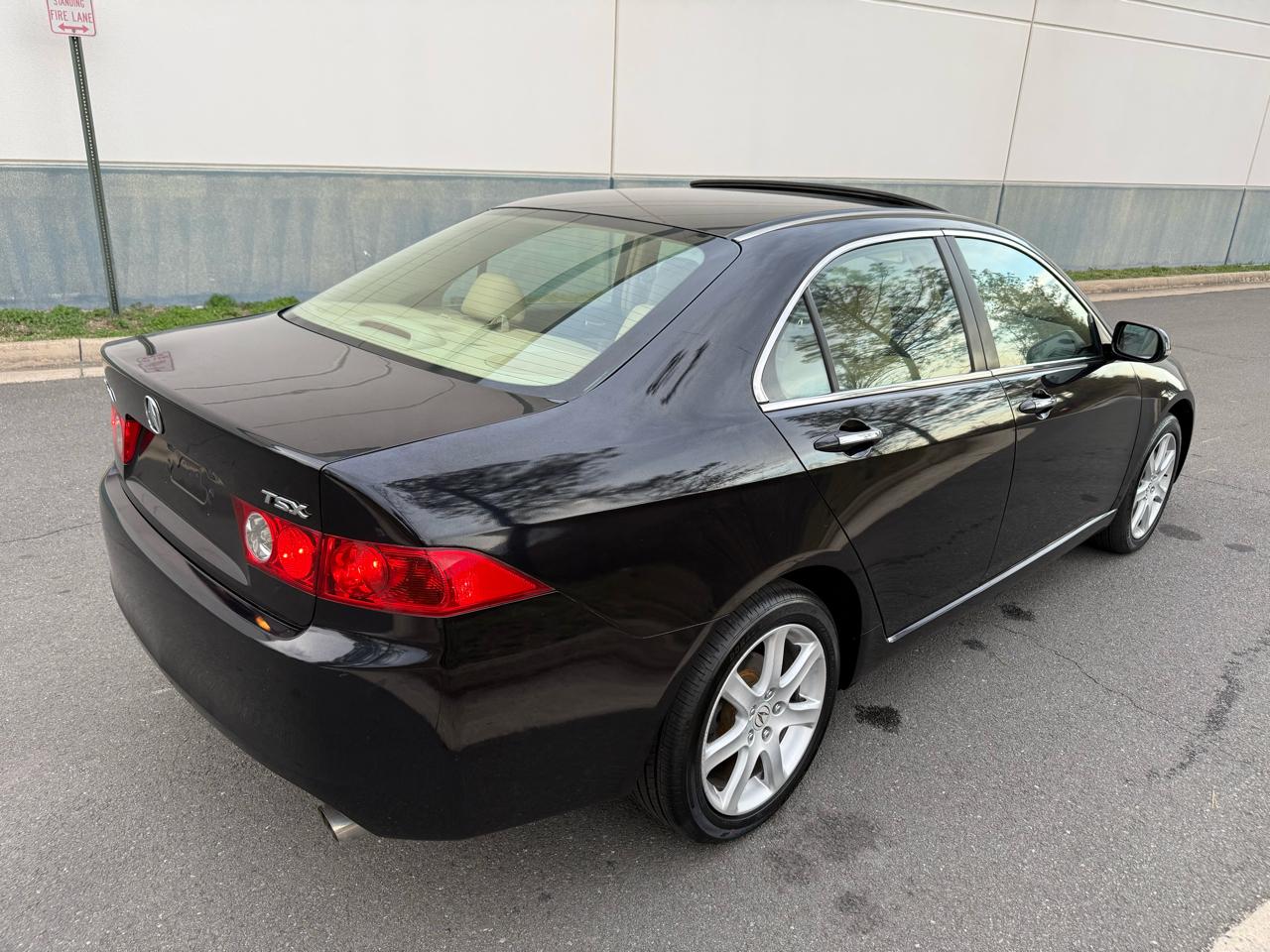 Acura TSX 4dr Sport Sdn Auto 2004