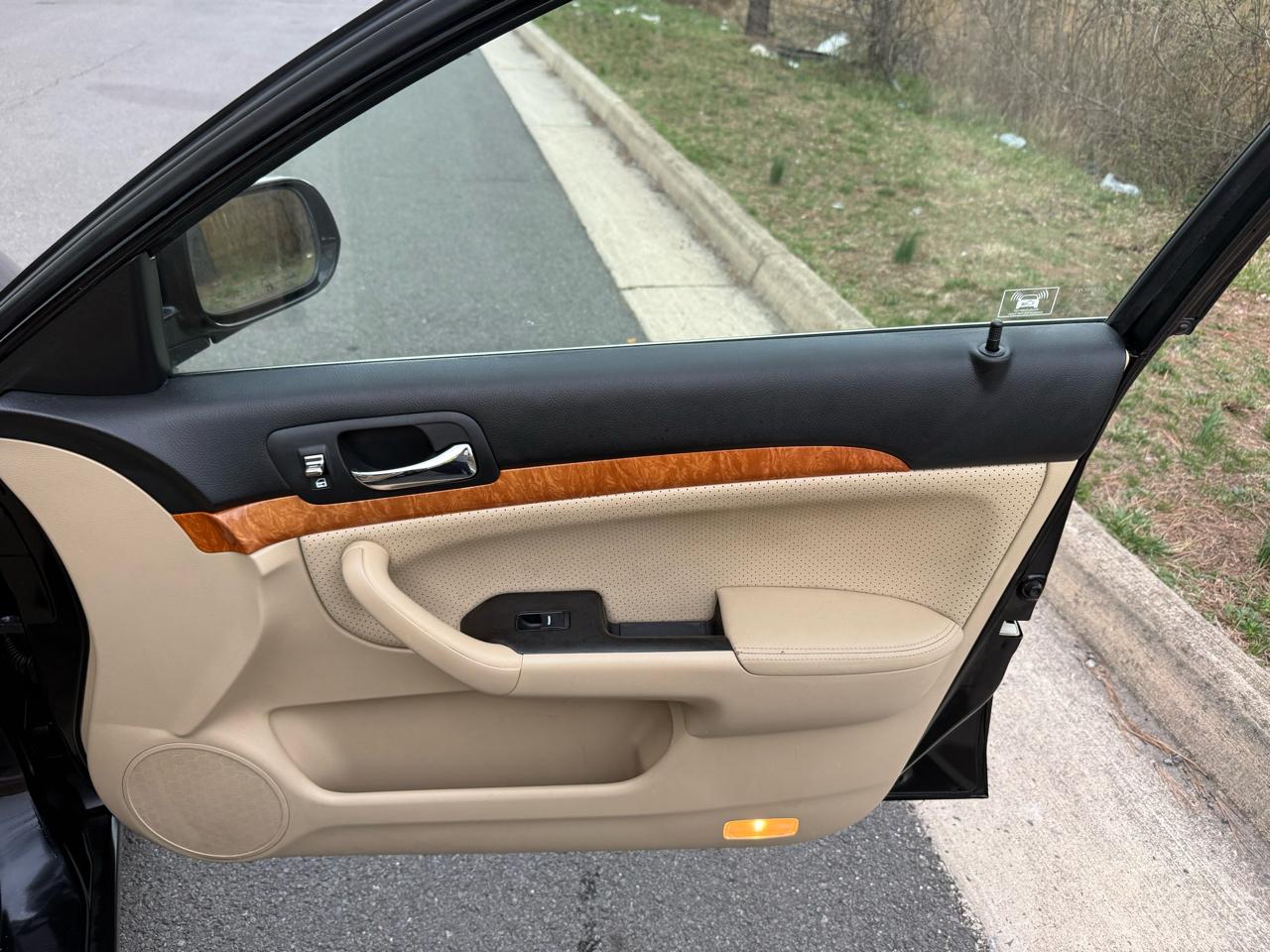 Acura TSX 4dr Sport Sdn Auto 2004