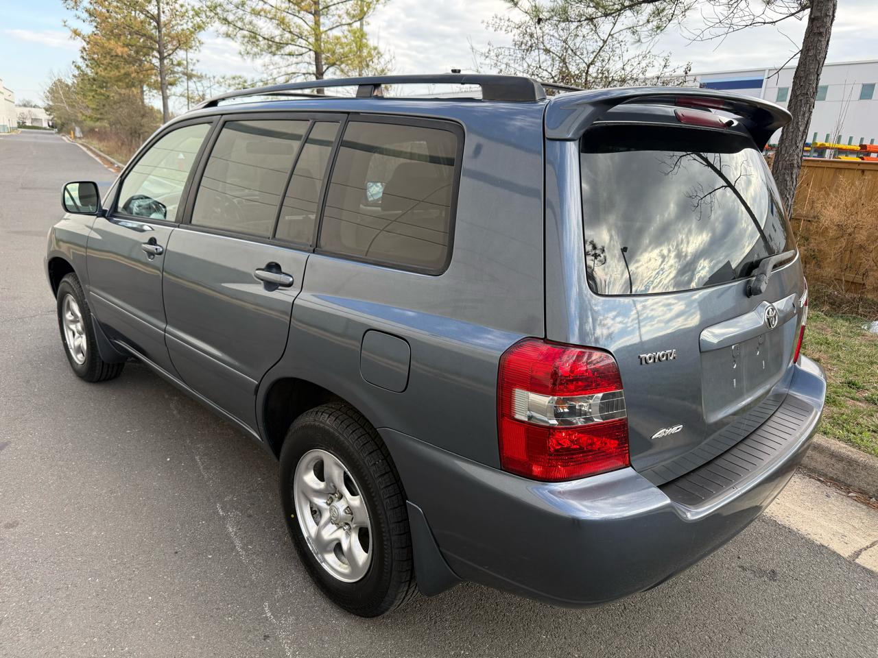 Toyota Highlander 4WD 4dr 4-Cyl (Natl) 2007