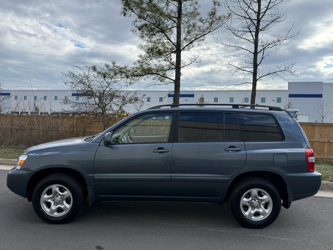 Toyota Highlander 4WD 4dr 4-Cyl (Natl) 2007