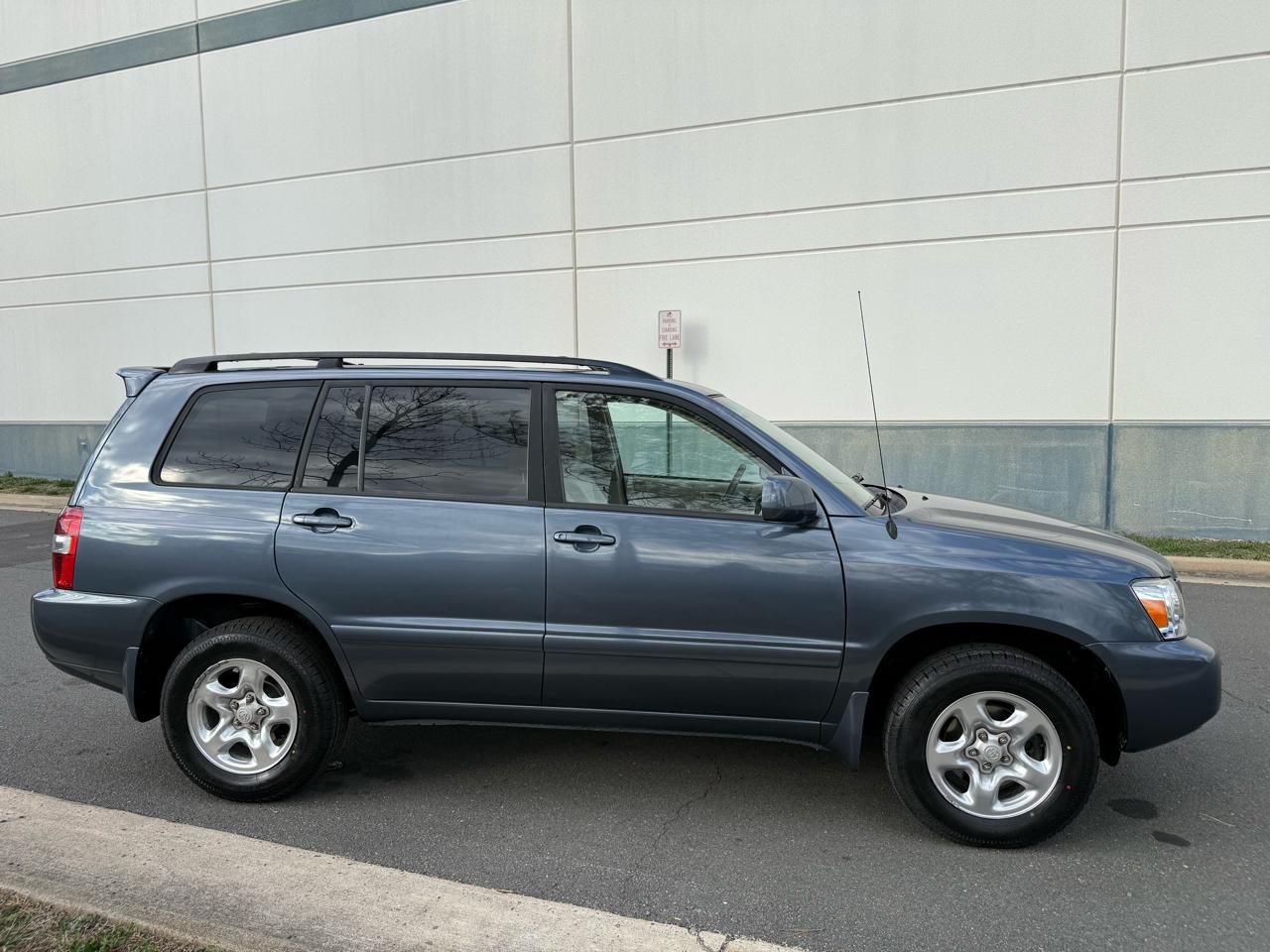 Toyota Highlander 4WD 4dr 4-Cyl (Natl) 2007