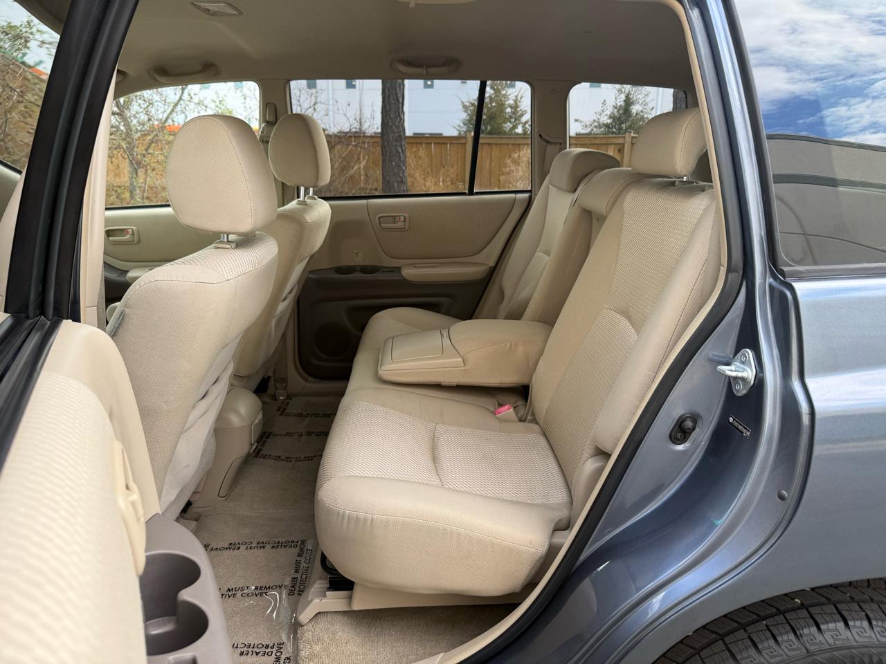 Toyota Highlander 4WD 4dr 4-Cyl (Natl) 2007