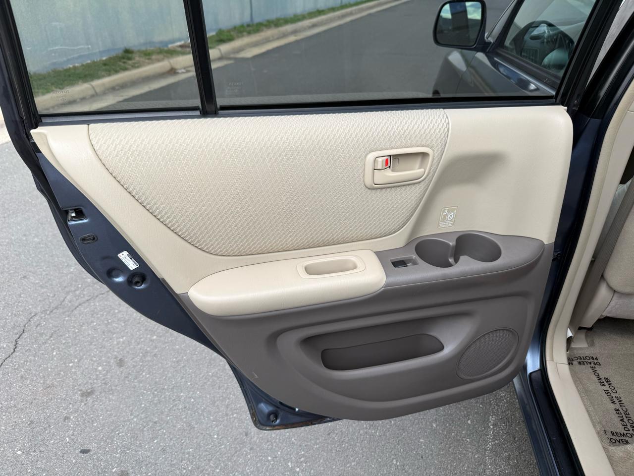 Toyota Highlander 4WD 4dr 4-Cyl (Natl) 2007