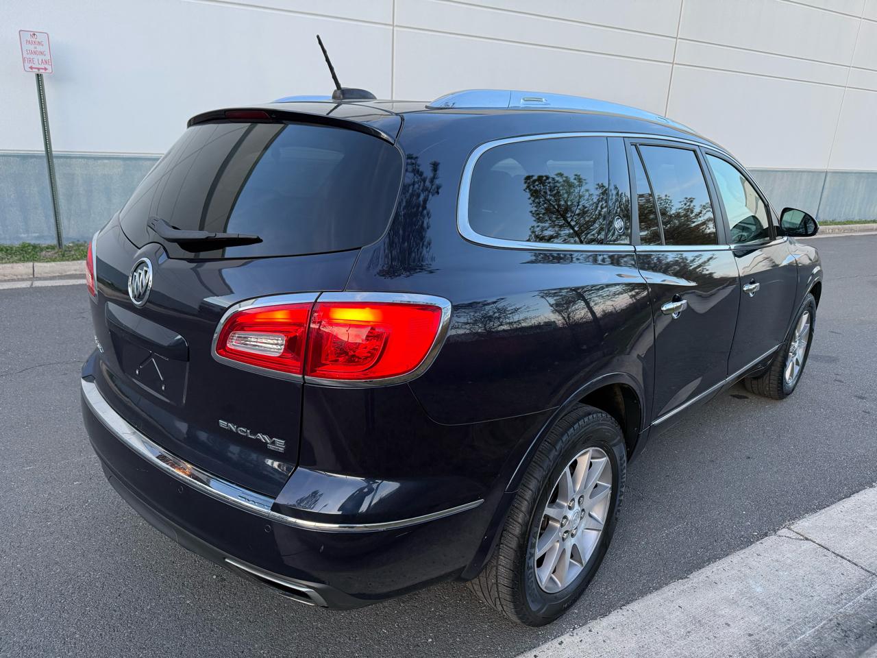 Buick Enclave AWD 4dr Leather 2016