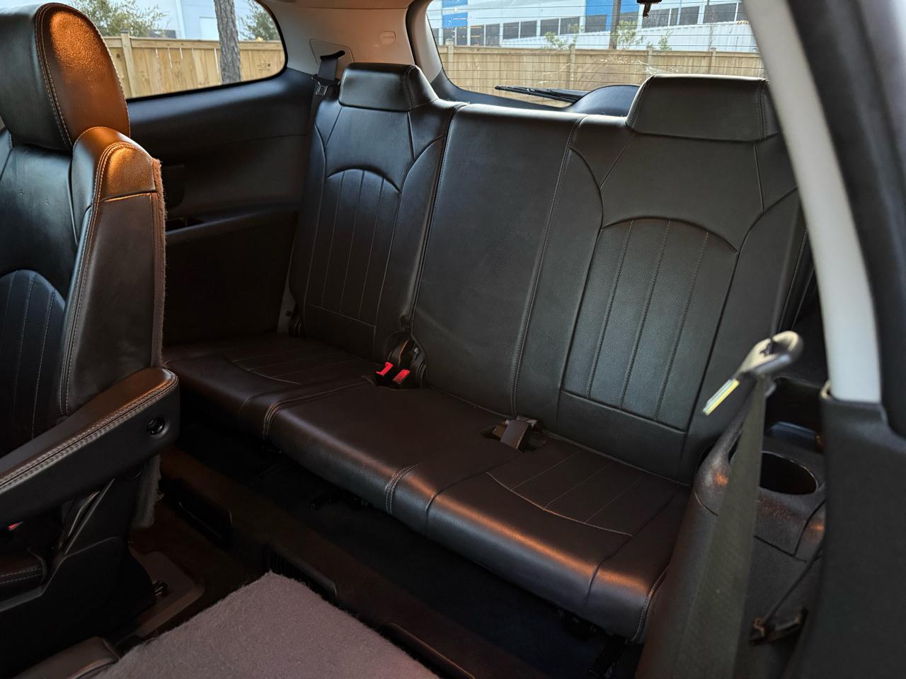 Buick Enclave AWD 4dr Leather 2016