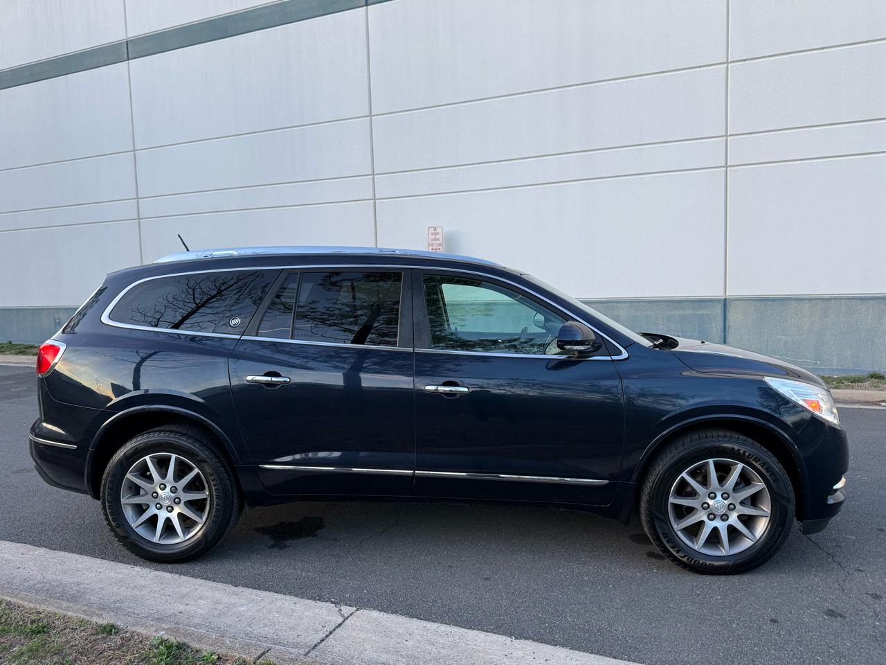 Buick Enclave AWD 4dr Leather 2016