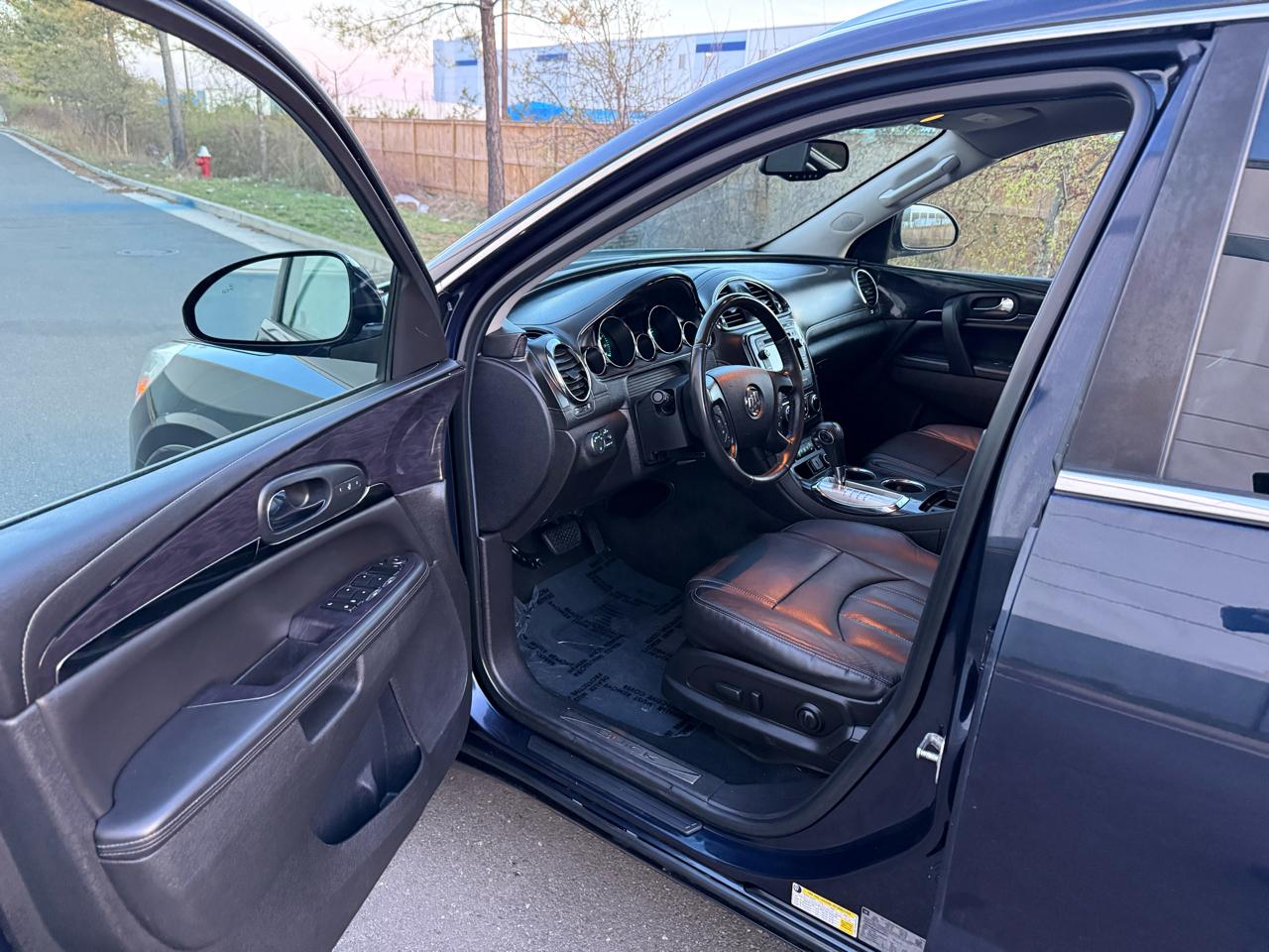 Buick Enclave AWD 4dr Leather 2016