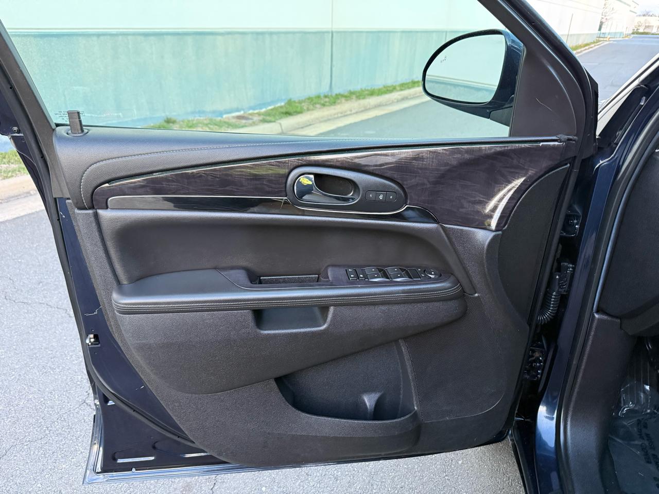 Buick Enclave AWD 4dr Leather 2016