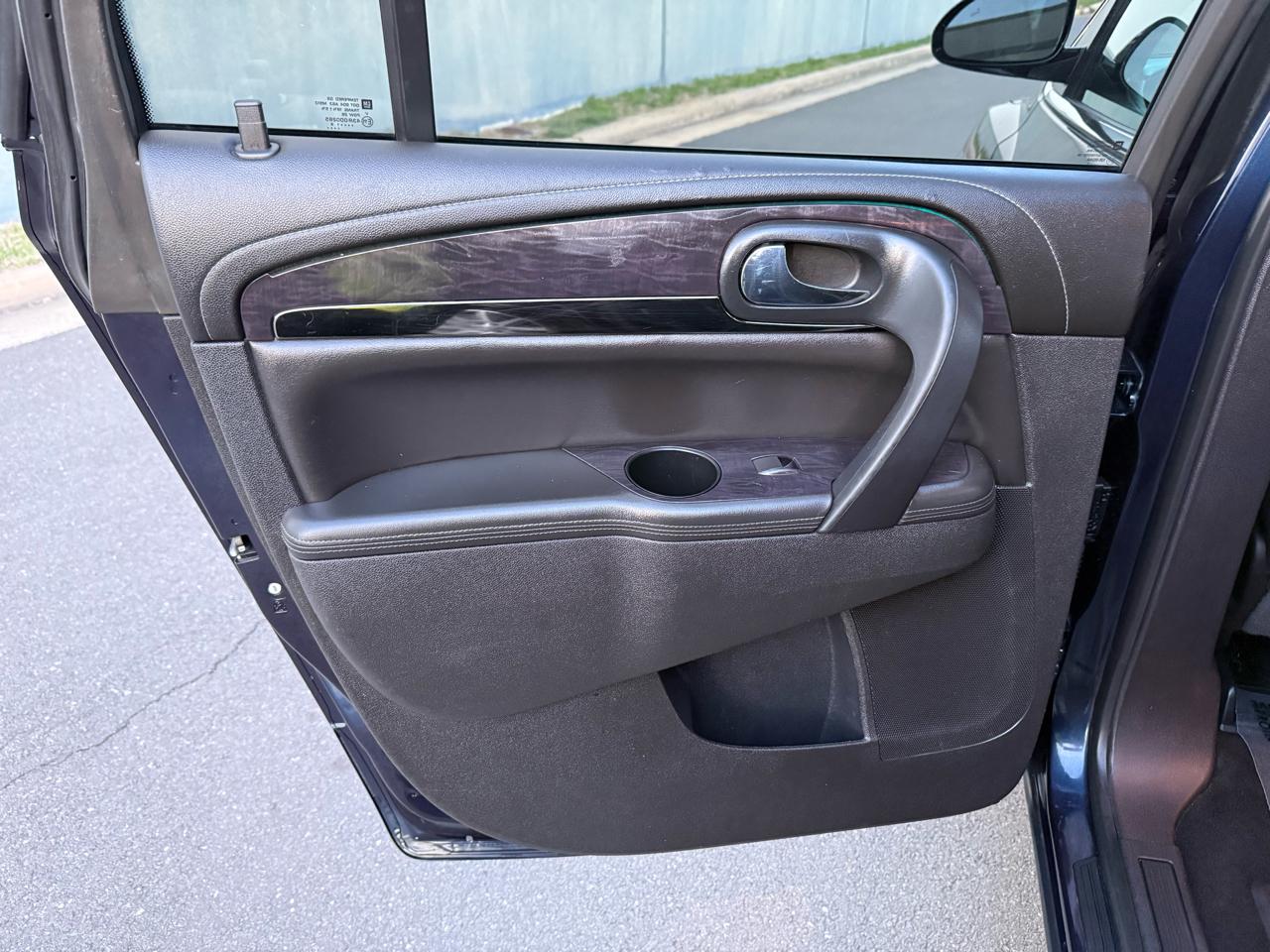 Buick Enclave AWD 4dr Leather 2016