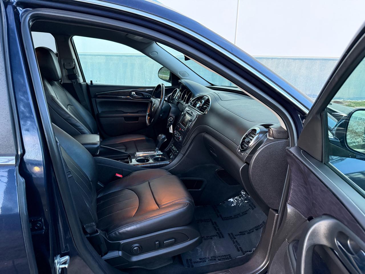Buick Enclave AWD 4dr Leather 2016