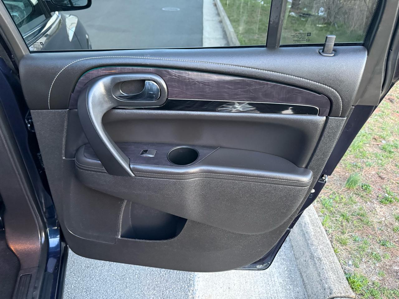 Buick Enclave AWD 4dr Leather 2016