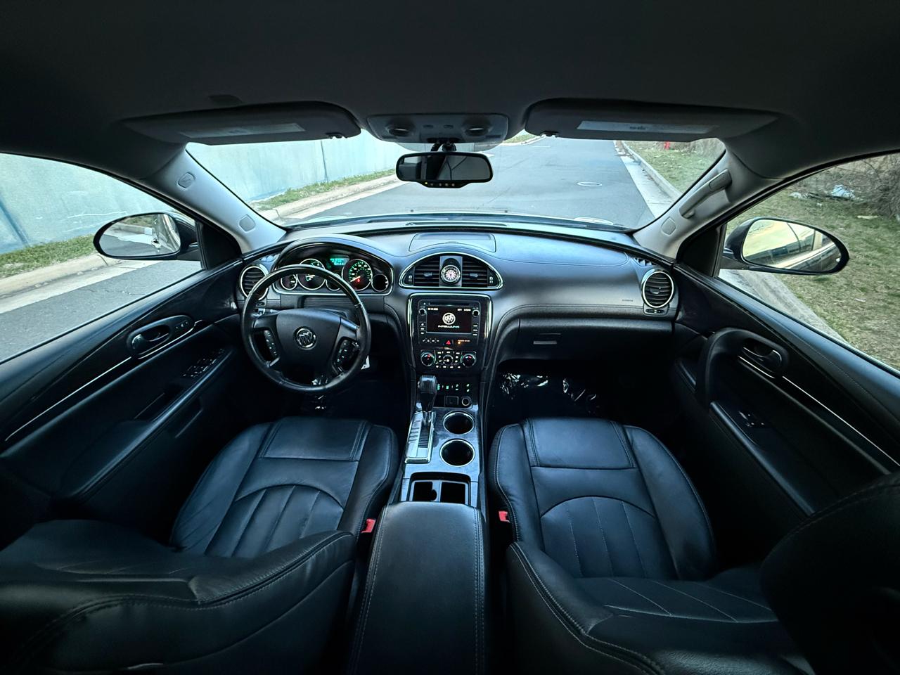 Buick Enclave AWD 4dr Leather 2016