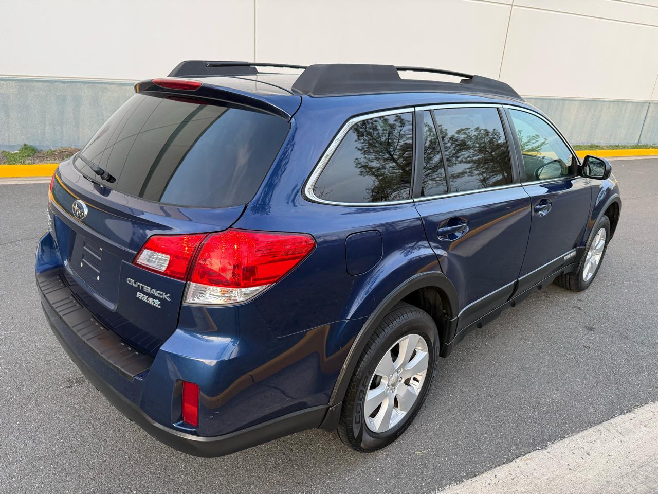 Subaru Outback 4dr Wgn H4 Auto 2.5i Premium All-Weather 2010