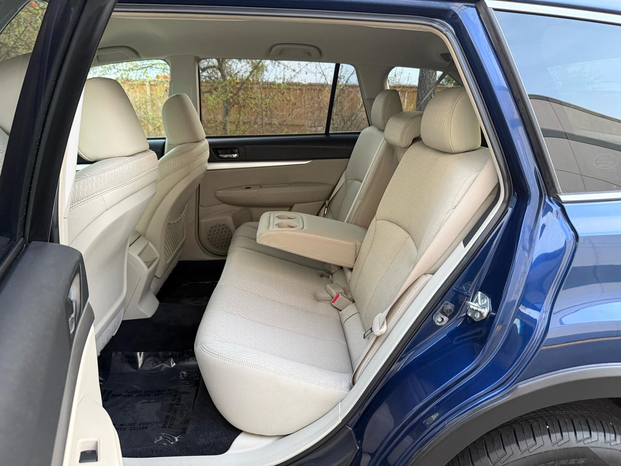 Subaru Outback 4dr Wgn H4 Auto 2.5i Premium All-Weather 2010