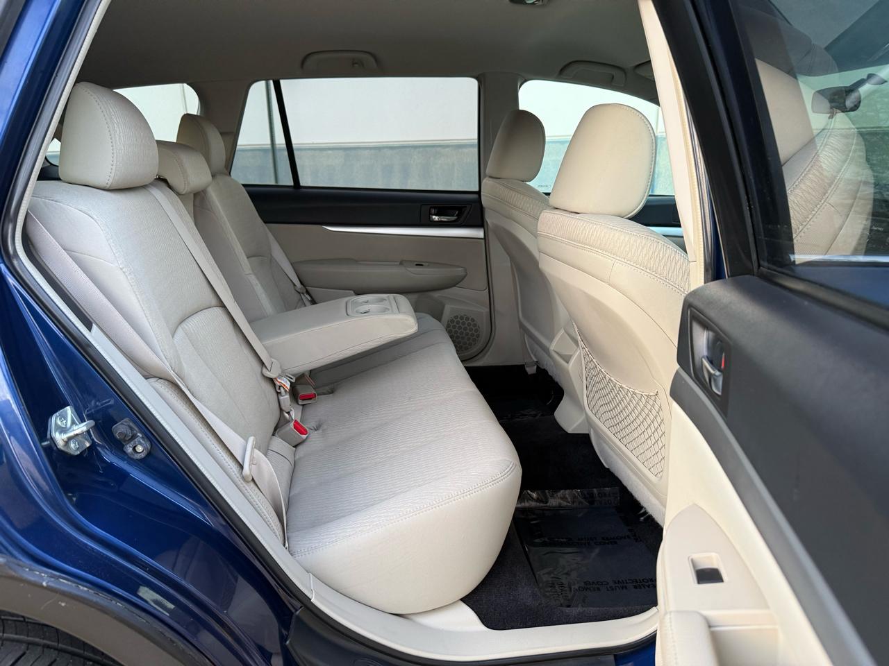 Subaru Outback 4dr Wgn H4 Auto 2.5i Premium All-Weather 2010