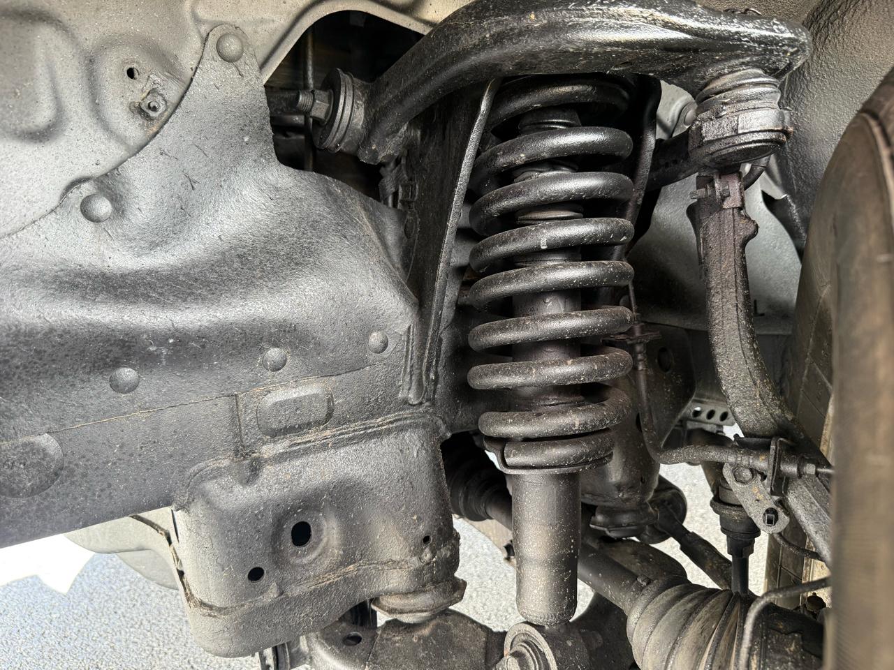 Toyota Sequoia 4dr SR5 4WD (Natl) 2006