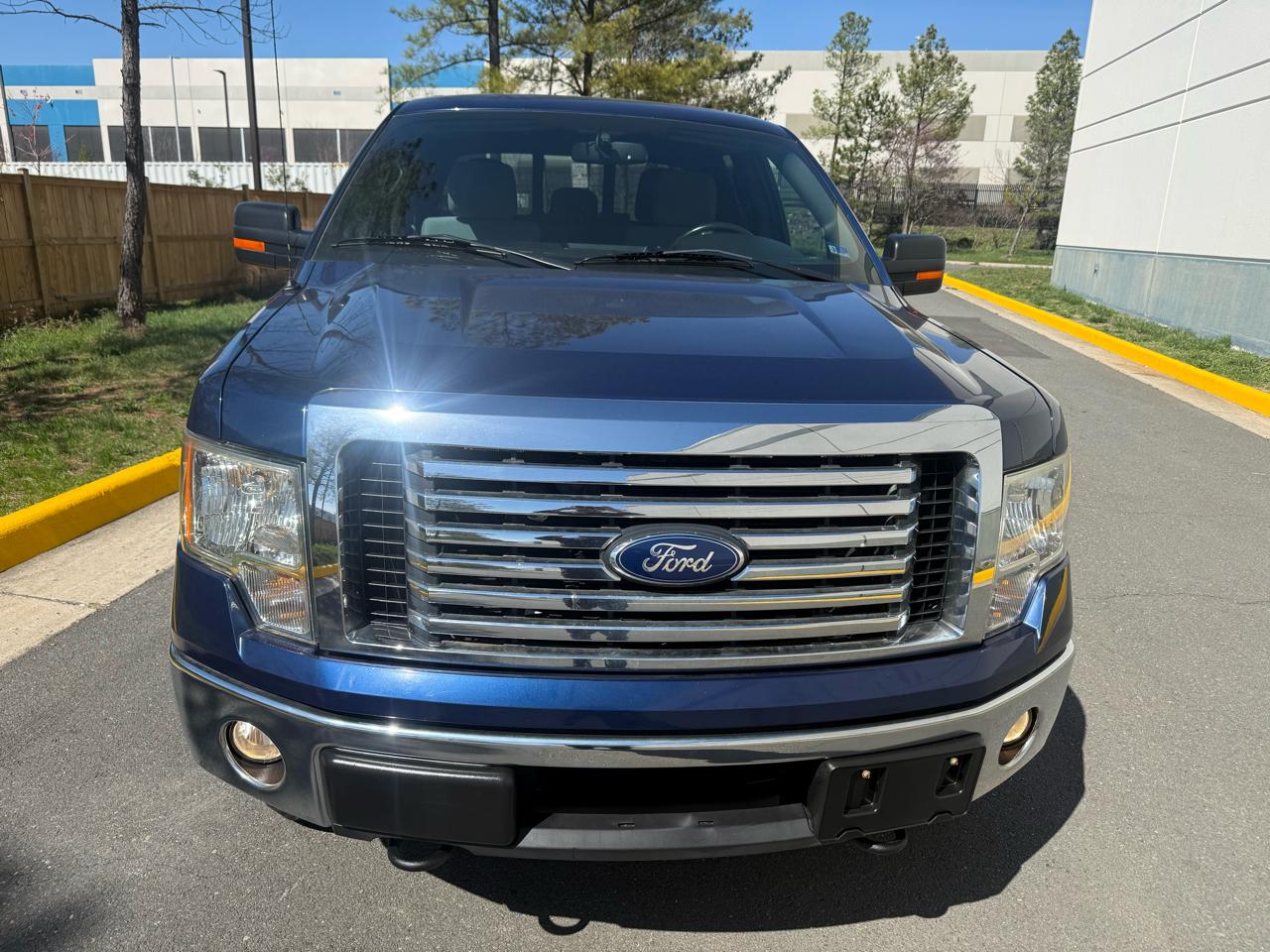 Ford F-150 4WD SuperCrew 145" XLT 2012