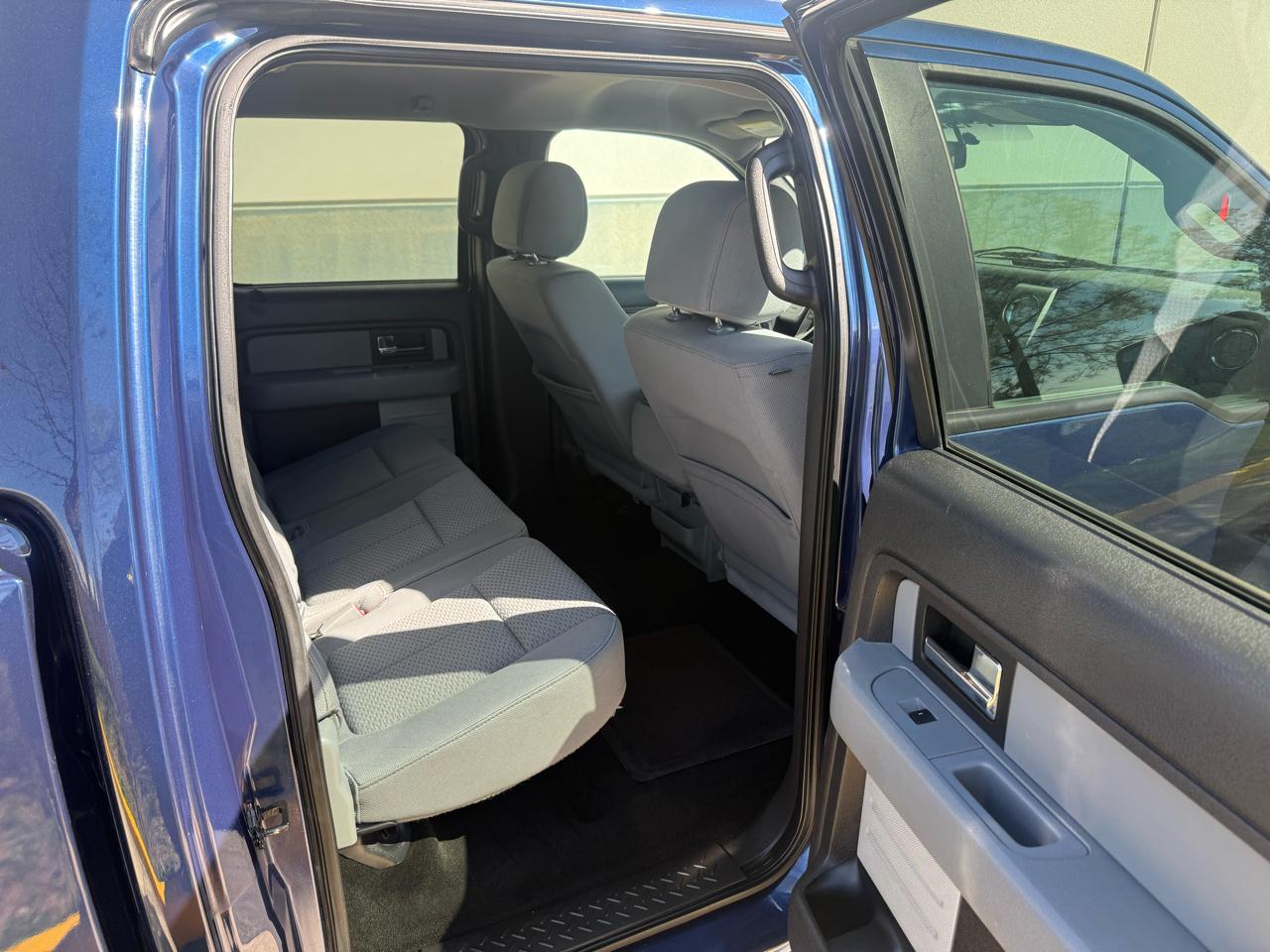 Ford F-150 4WD SuperCrew 145" XLT 2012