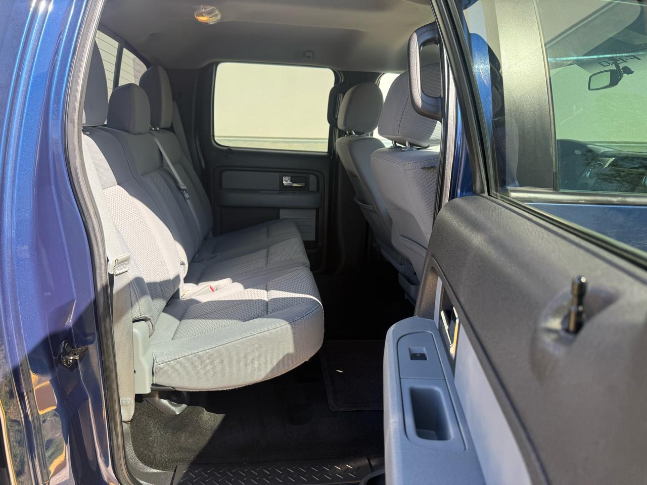 Ford F-150 4WD SuperCrew 145" XLT 2012