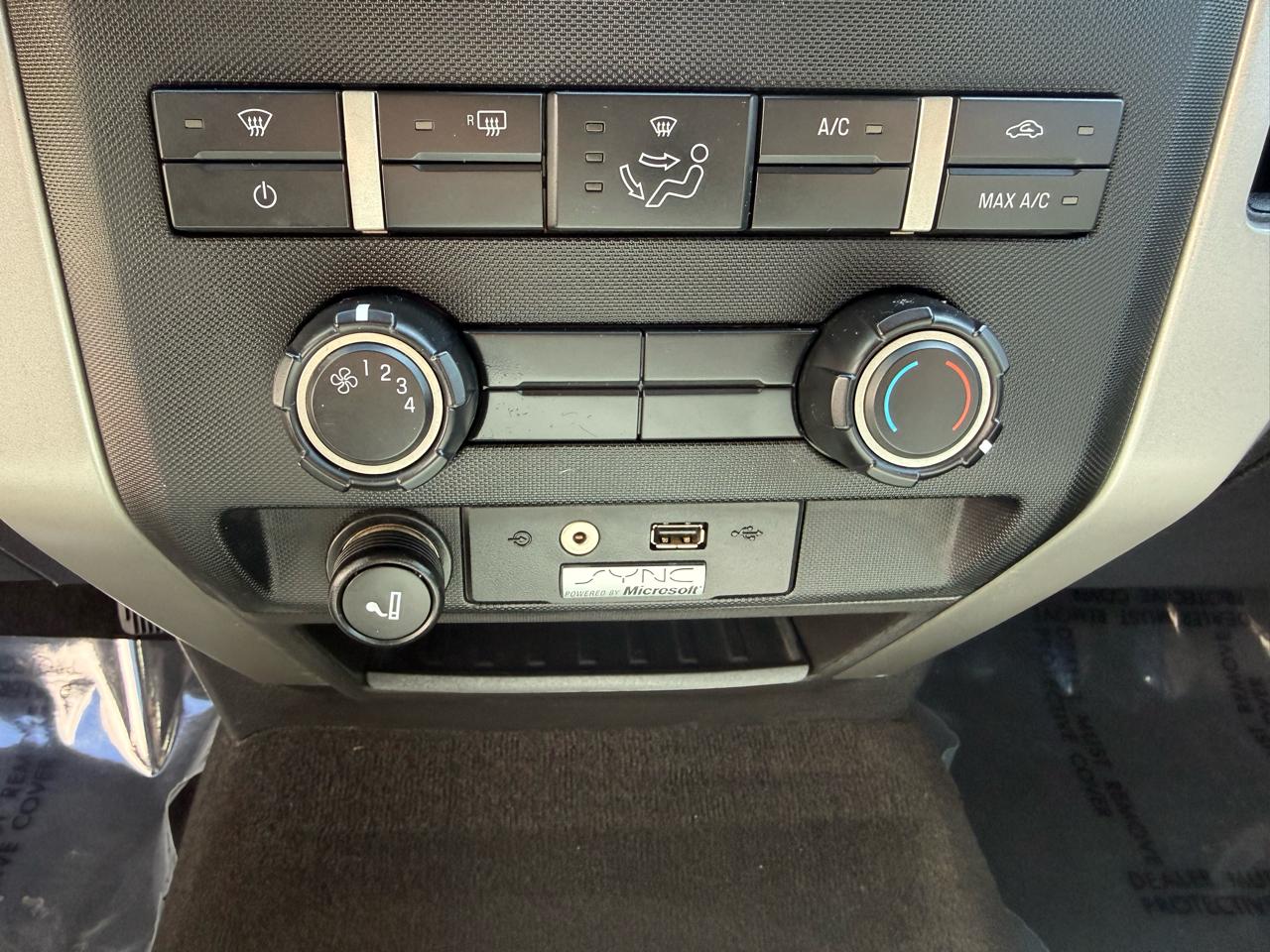 Ford F-150 4WD SuperCrew 145" XLT 2012