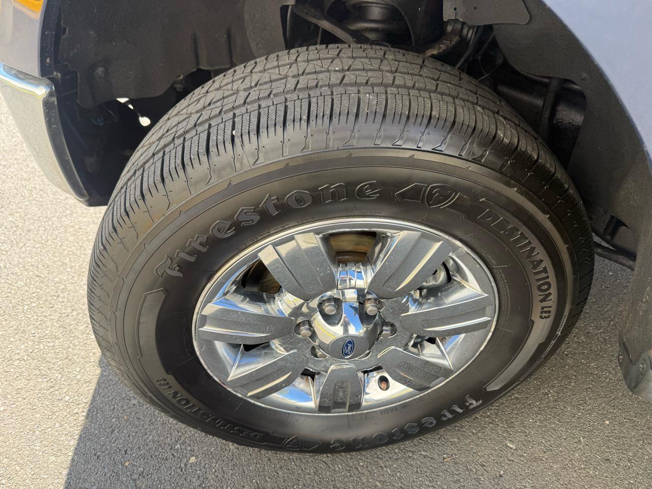 Ford F-150 4WD SuperCrew 145" XLT 2012