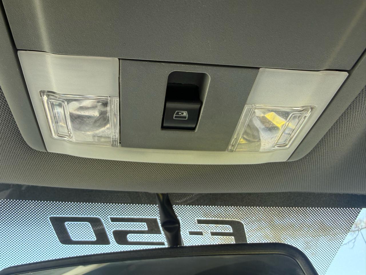 Ford F-150 4WD SuperCrew 145" XLT 2012