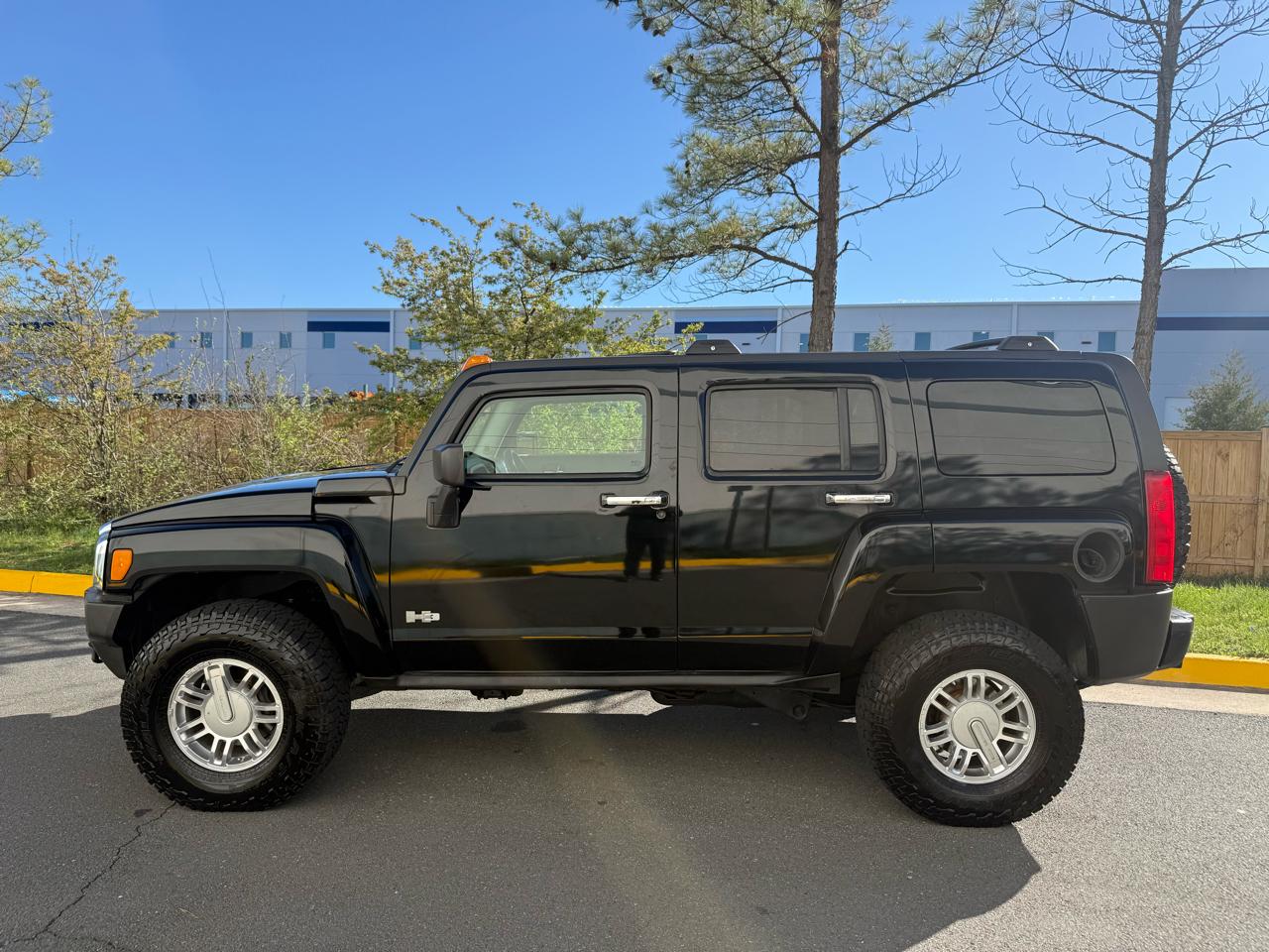 HUMMER H3 SUV 4WD 4dr Adventure 2010