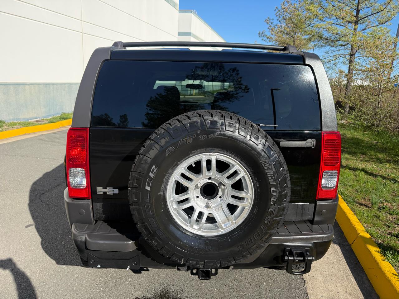 HUMMER H3 SUV 4WD 4dr Adventure 2010