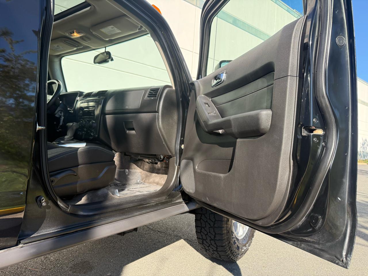 HUMMER H3 SUV 4WD 4dr Adventure 2010