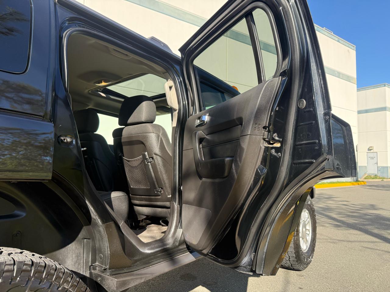 HUMMER H3 SUV 4WD 4dr Adventure 2010