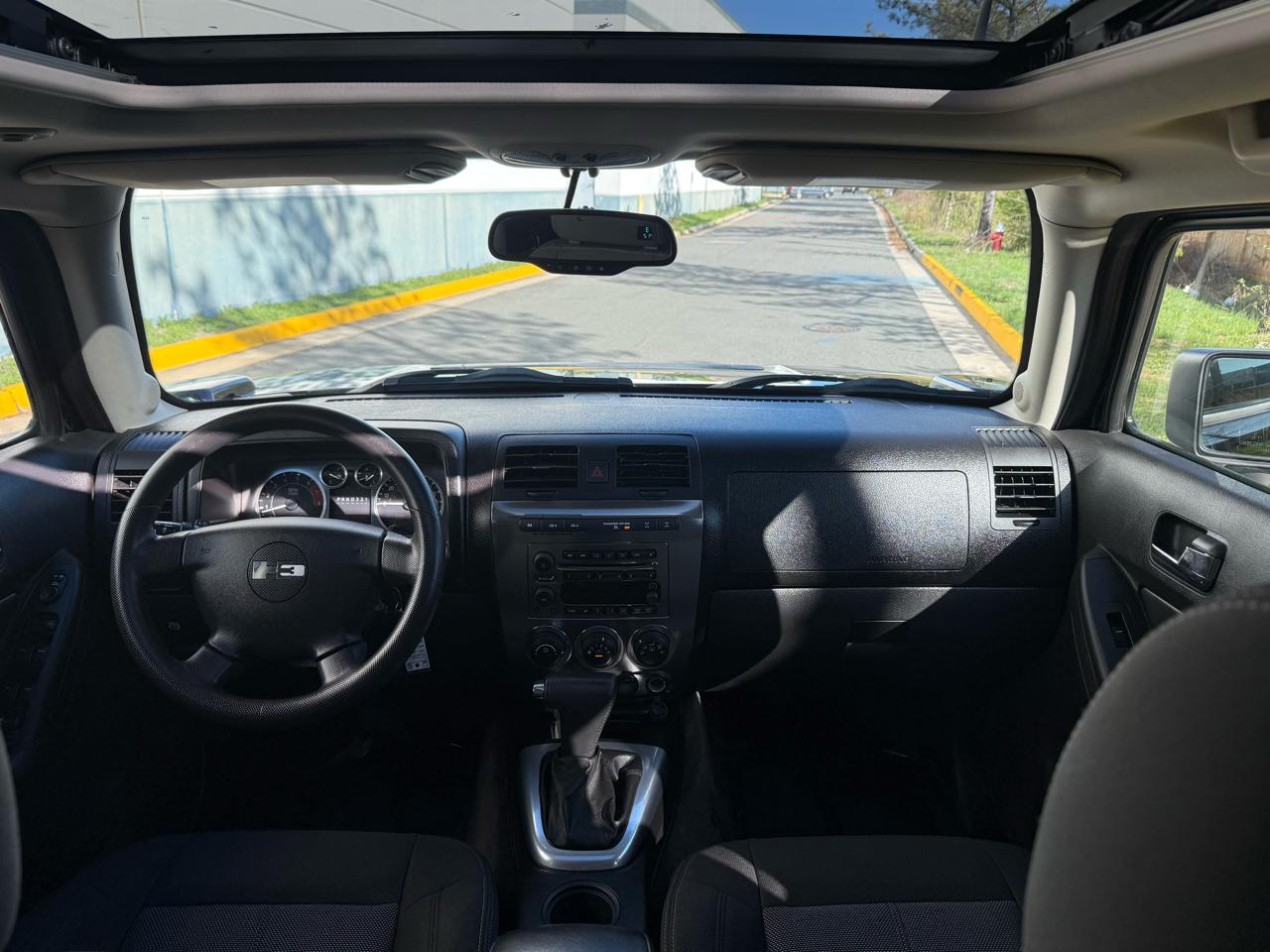 HUMMER H3 SUV 4WD 4dr Adventure 2010