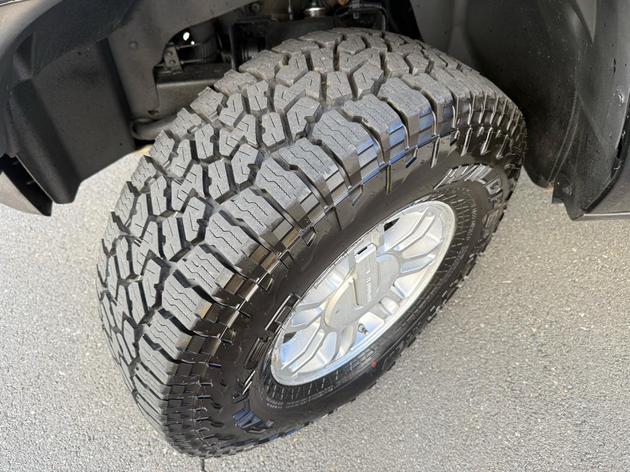 HUMMER H3 SUV 4WD 4dr Adventure 2010