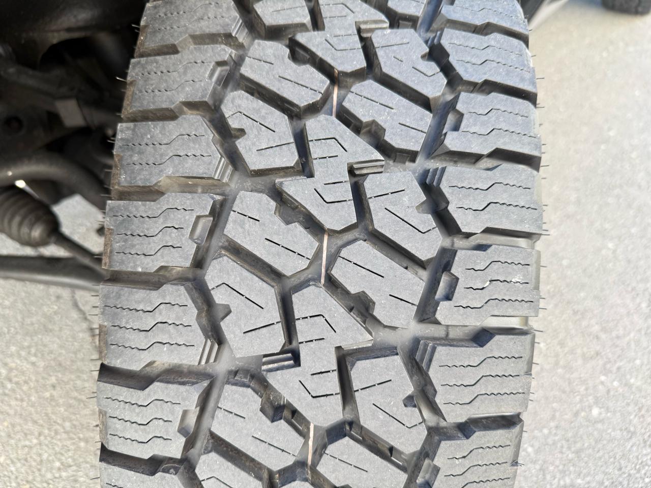 HUMMER H3 SUV 4WD 4dr Adventure 2010