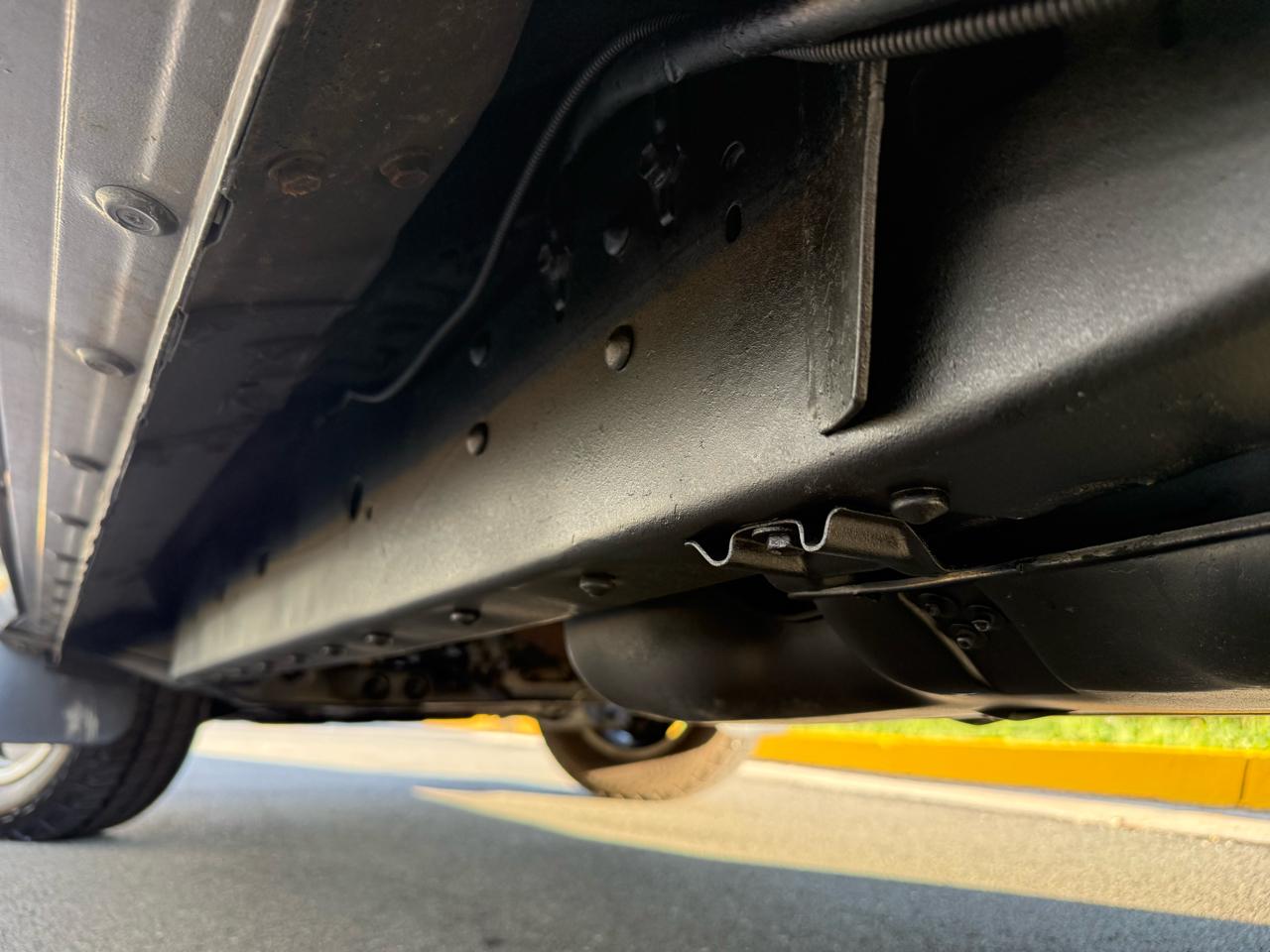 Toyota Tundra 4WD Truck Dbl 4.6L V8 6-Spd AT (Natl) 2011