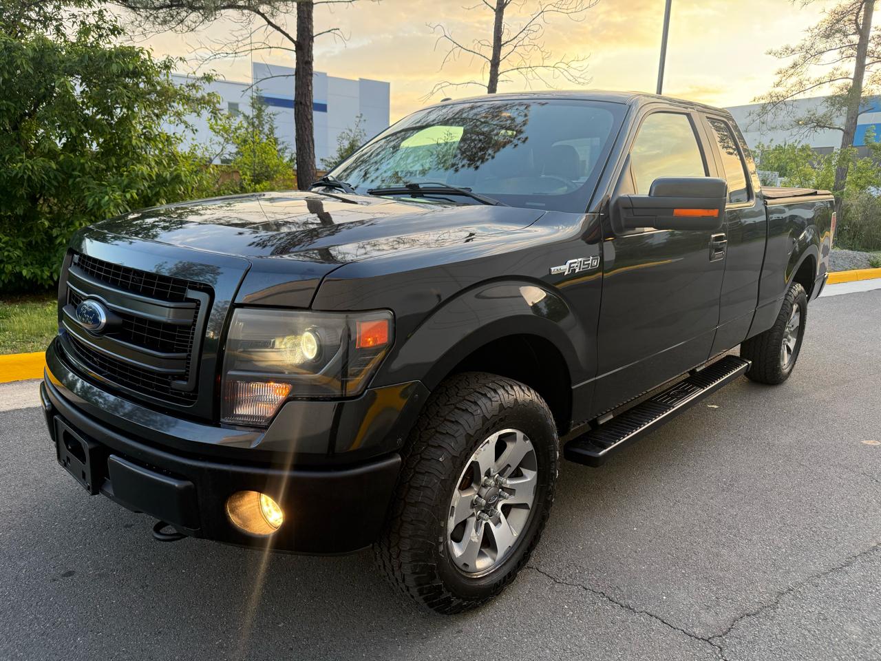 Ford F-150 4WD SuperCab 145" Lariat 2013