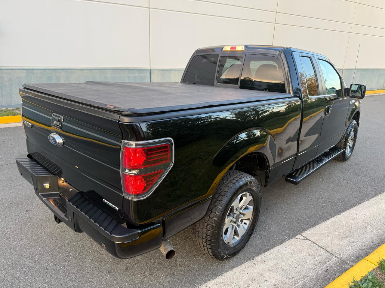 Ford F-150 4WD SuperCab 145" Lariat 2013